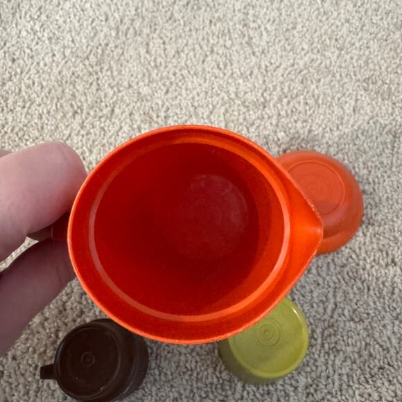 Vintage Tupperware Mini Toy Set 4 Pieces Pitcher 2 Cups 1 Bowl Harvest Color 70s - Picture 11 of 11